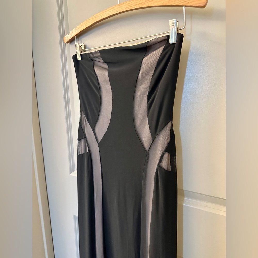 Morgan & Co Beautiful Long Black Gown - Size 1/2